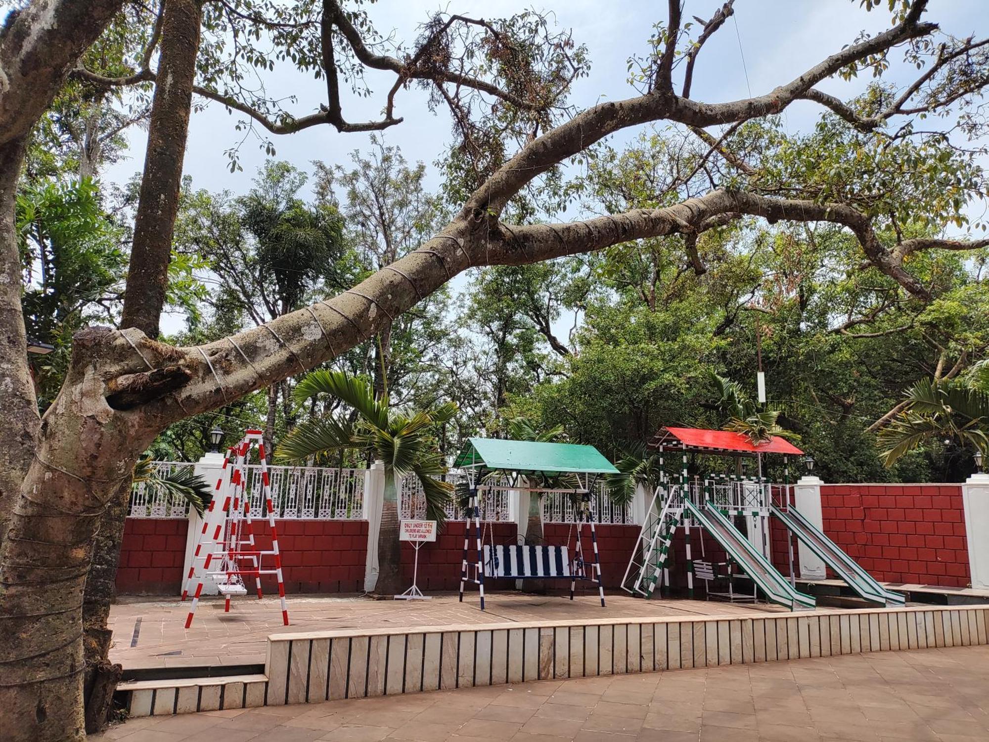 Jaffer Bhai's Brickland Hotel Panchgani Exterior foto